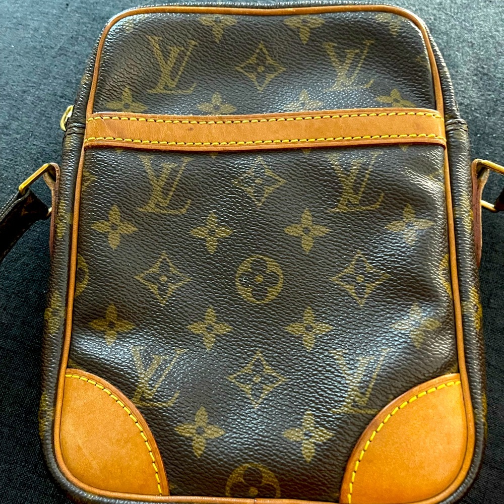 **Authentic** Louis Vuitton Danube Purse
